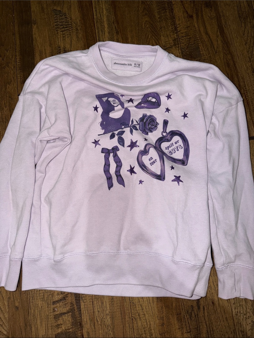 abercrombie kids Lilac Crewneck Sweatshirt with Purple GraphicBRAND NEW ✨